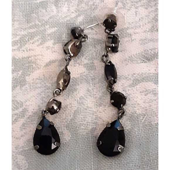 Elegant black beaded 2" drop earrings - Picture 1 of 2